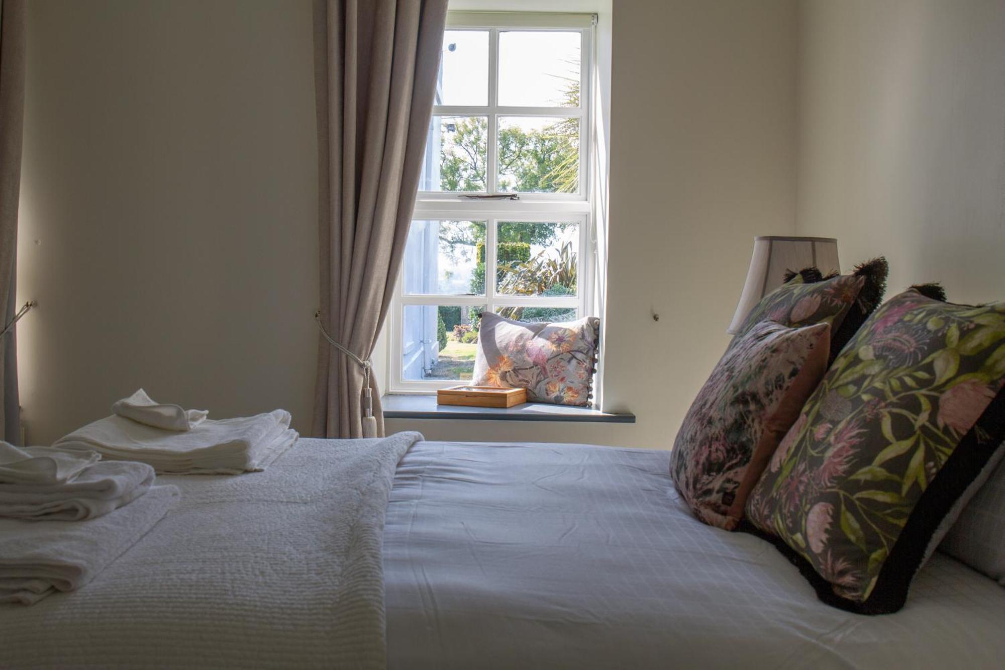 Hill House Lodge Sleeps 6 Overlooking The Rock Of Cashel كاشيل المظهر الخارجي الصورة