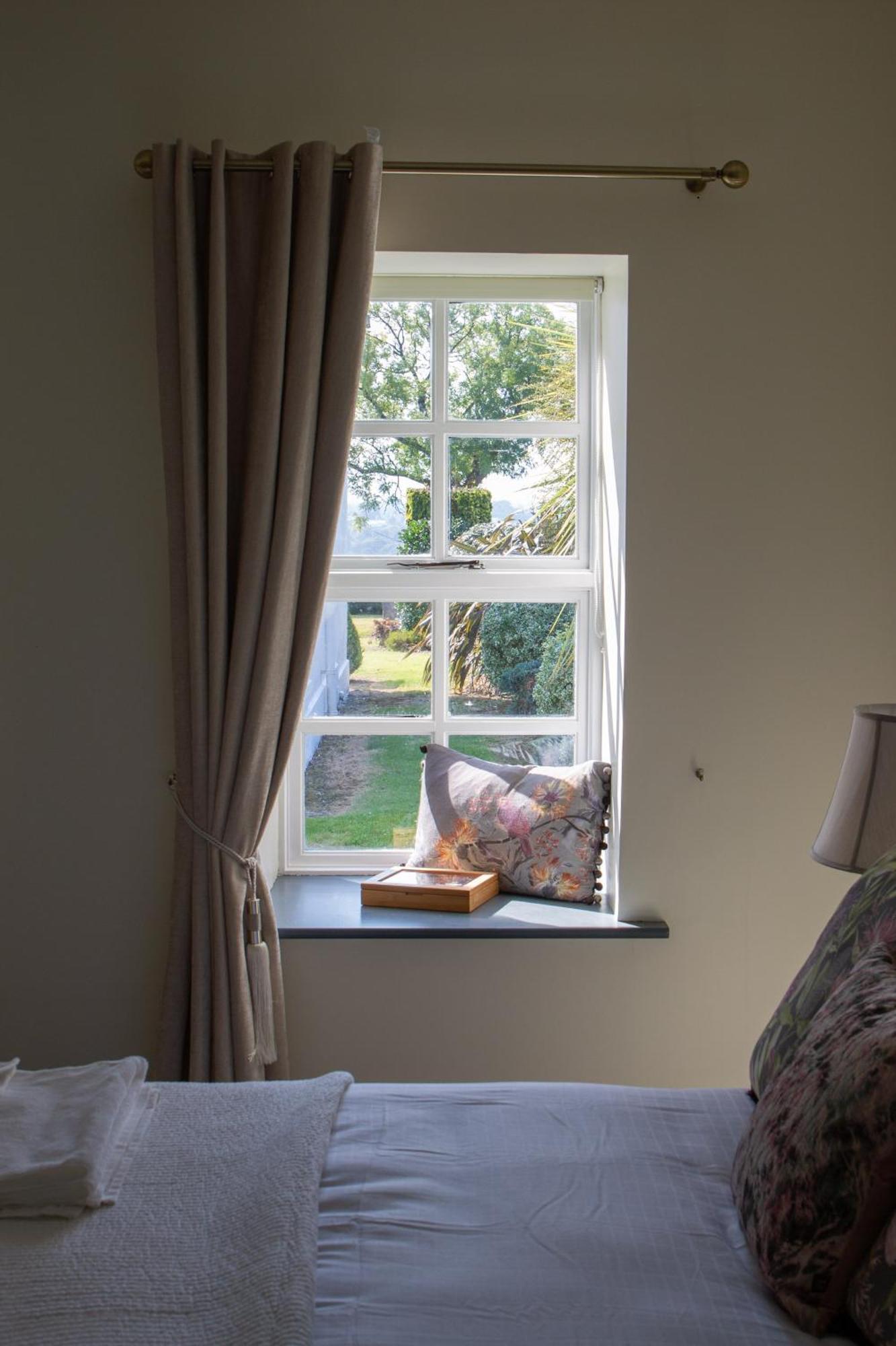 Hill House Lodge Sleeps 6 Overlooking The Rock Of Cashel كاشيل المظهر الخارجي الصورة