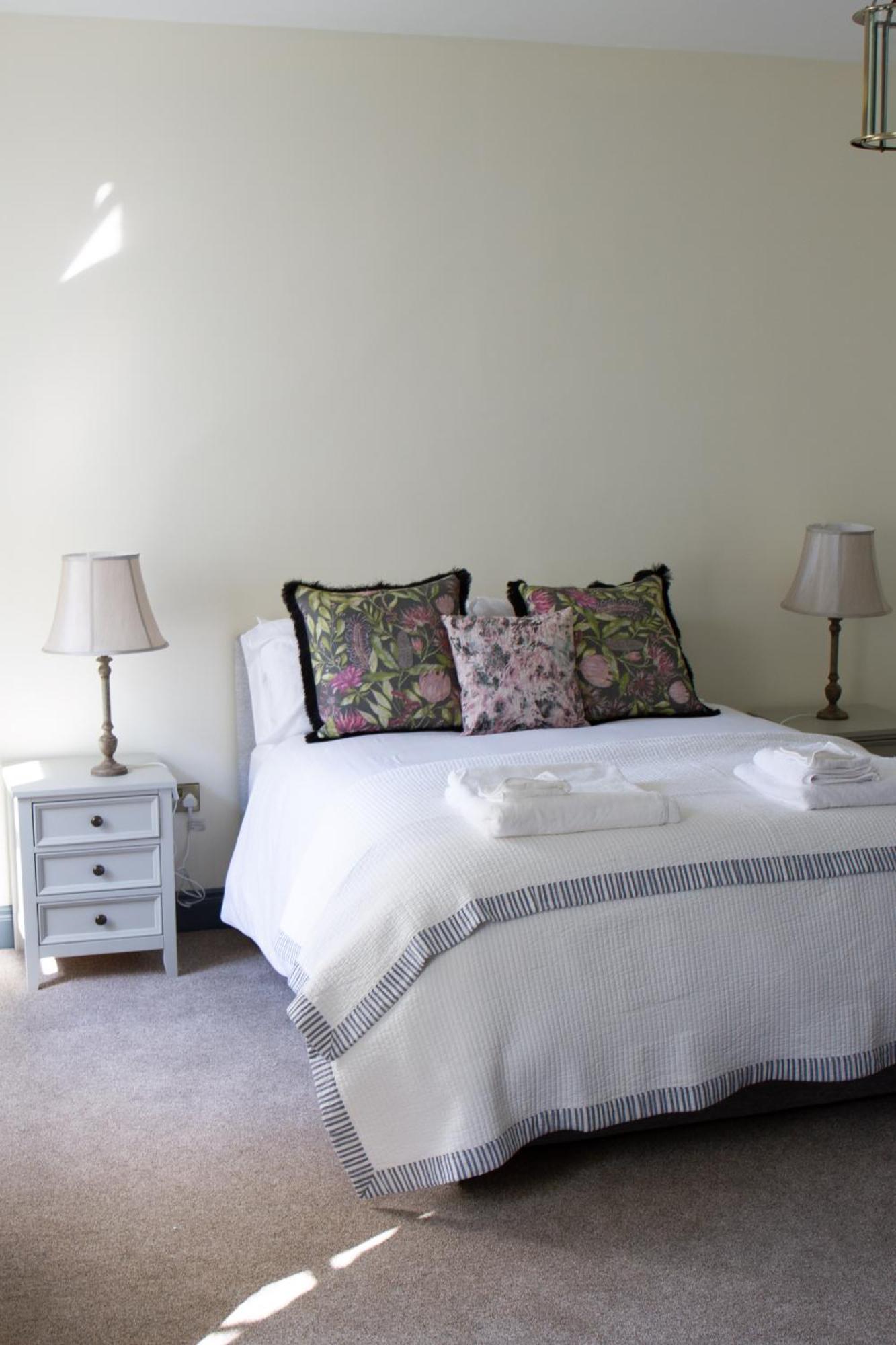 Hill House Lodge Sleeps 6 Overlooking The Rock Of Cashel كاشيل المظهر الخارجي الصورة